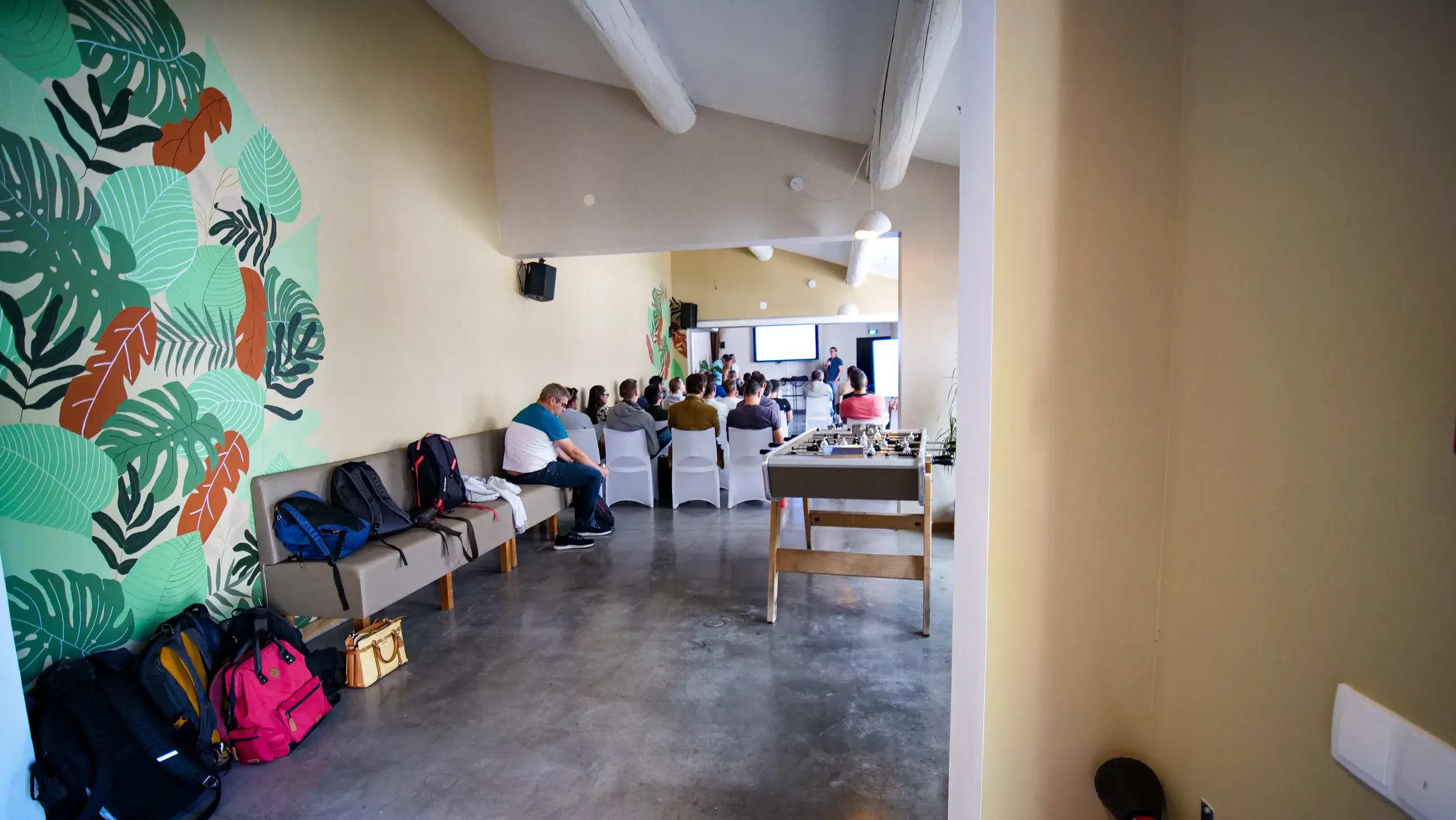 Réunion équipe séminaire repas mariage anniversaire